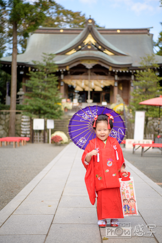 七五三　出張撮影　神奈川県　大磯　六所神社　家族写真　３歳　女の子