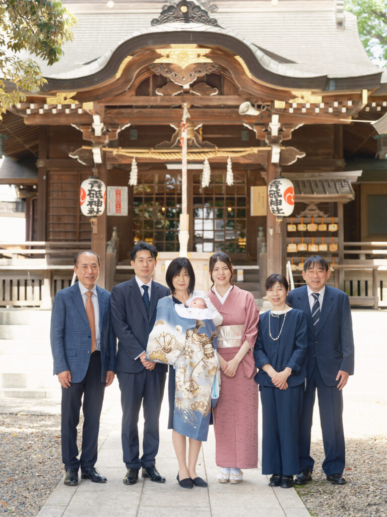 お宮参り　葛飾区　青砥神社　出張撮影　家族写真