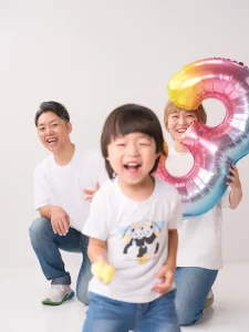 家族写真　３歳の男の子